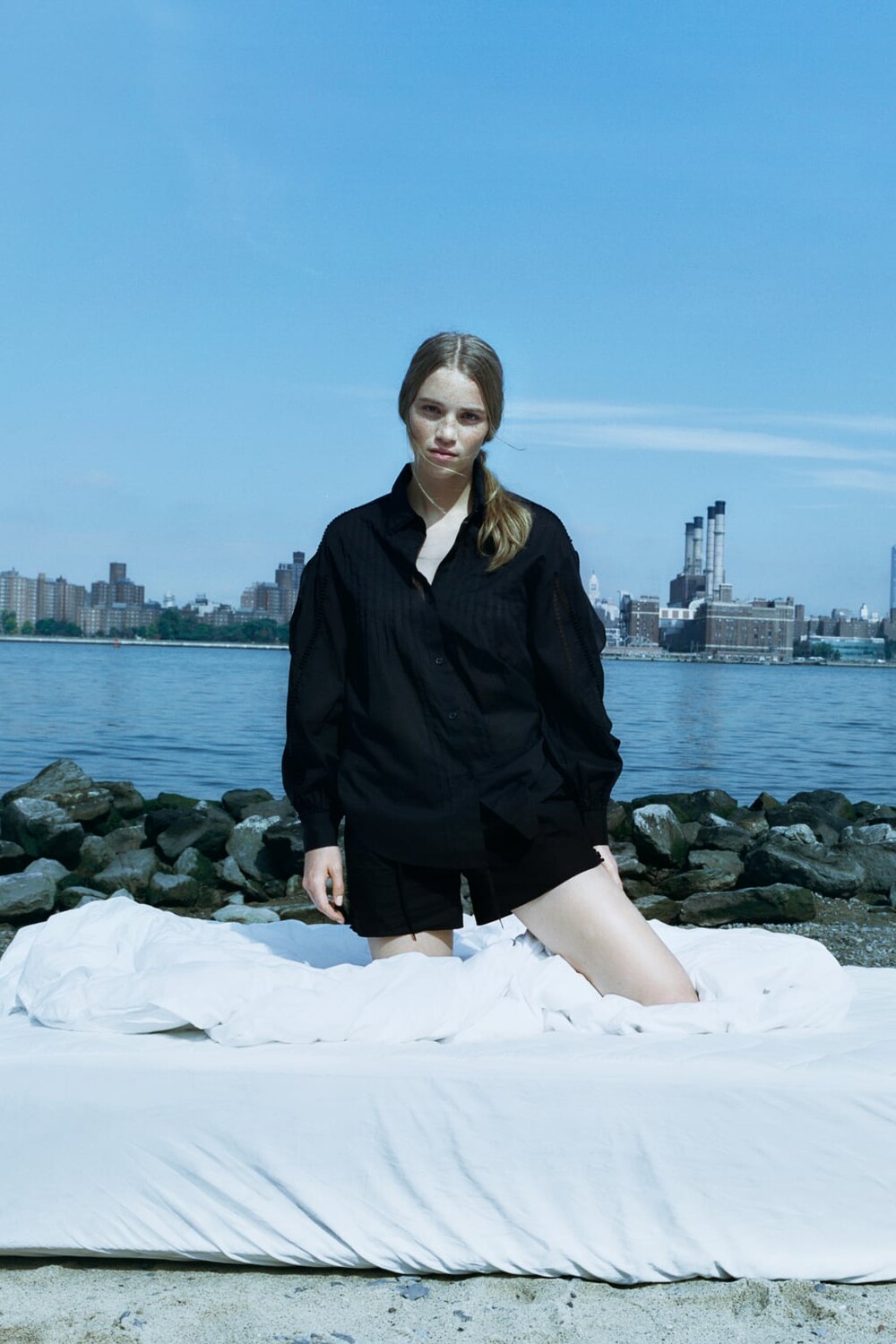 

Украшенные шорты ZARA, черный
