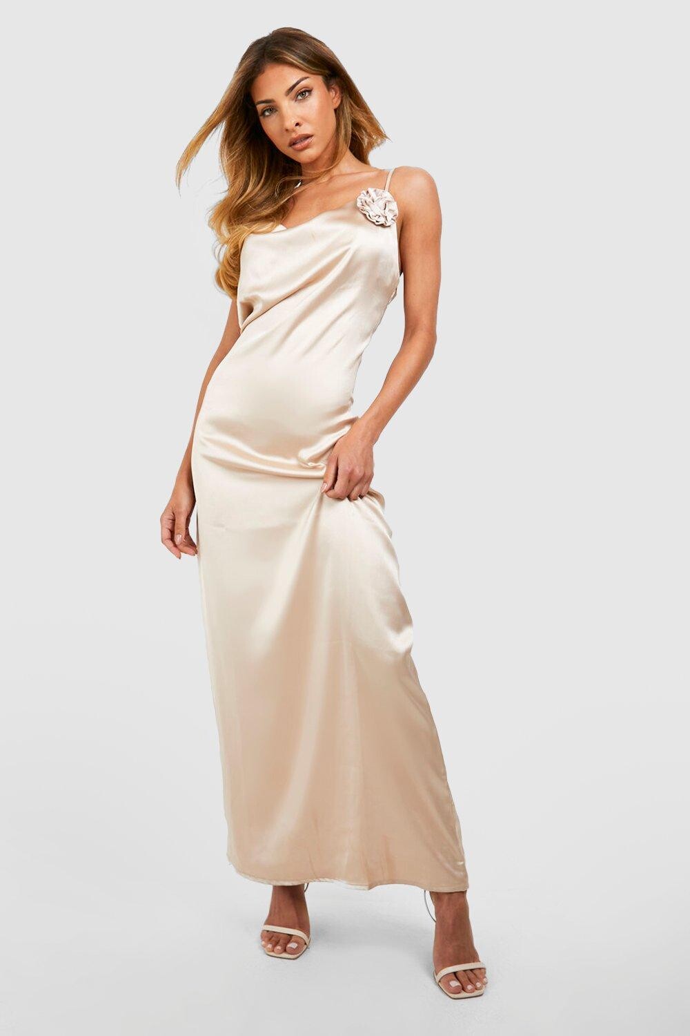 

Атласное платье макси Boohoo, шампанское