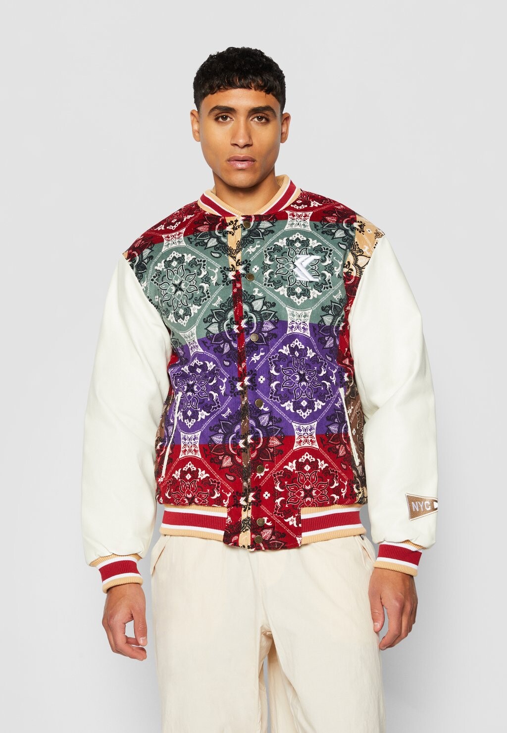 

Бомбер Chaquetas Karl Kani BLOCK COLLEGE, цвет dark red multicolor