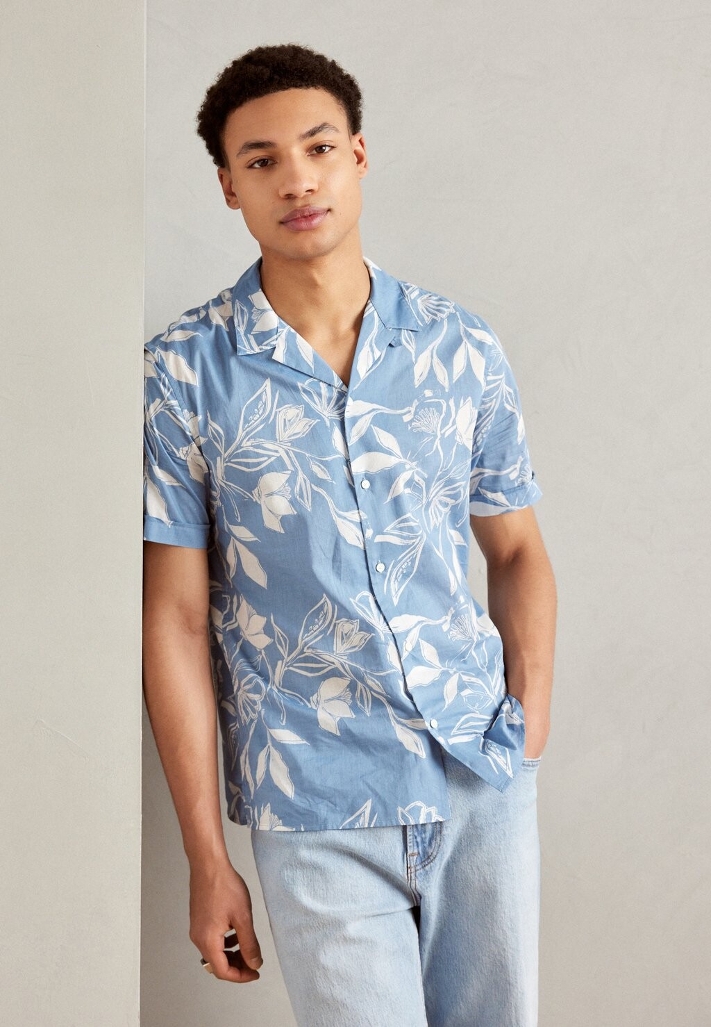 Рубашка SHIRT HONOLULU REGULAR STRAIGHT FIT PRINTED Antony Morato, цвет dusty blue полукеды artem antony morato цвет dusty blue