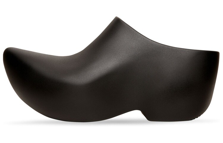 

Женские шлепанцы Balenciaga Technoclog