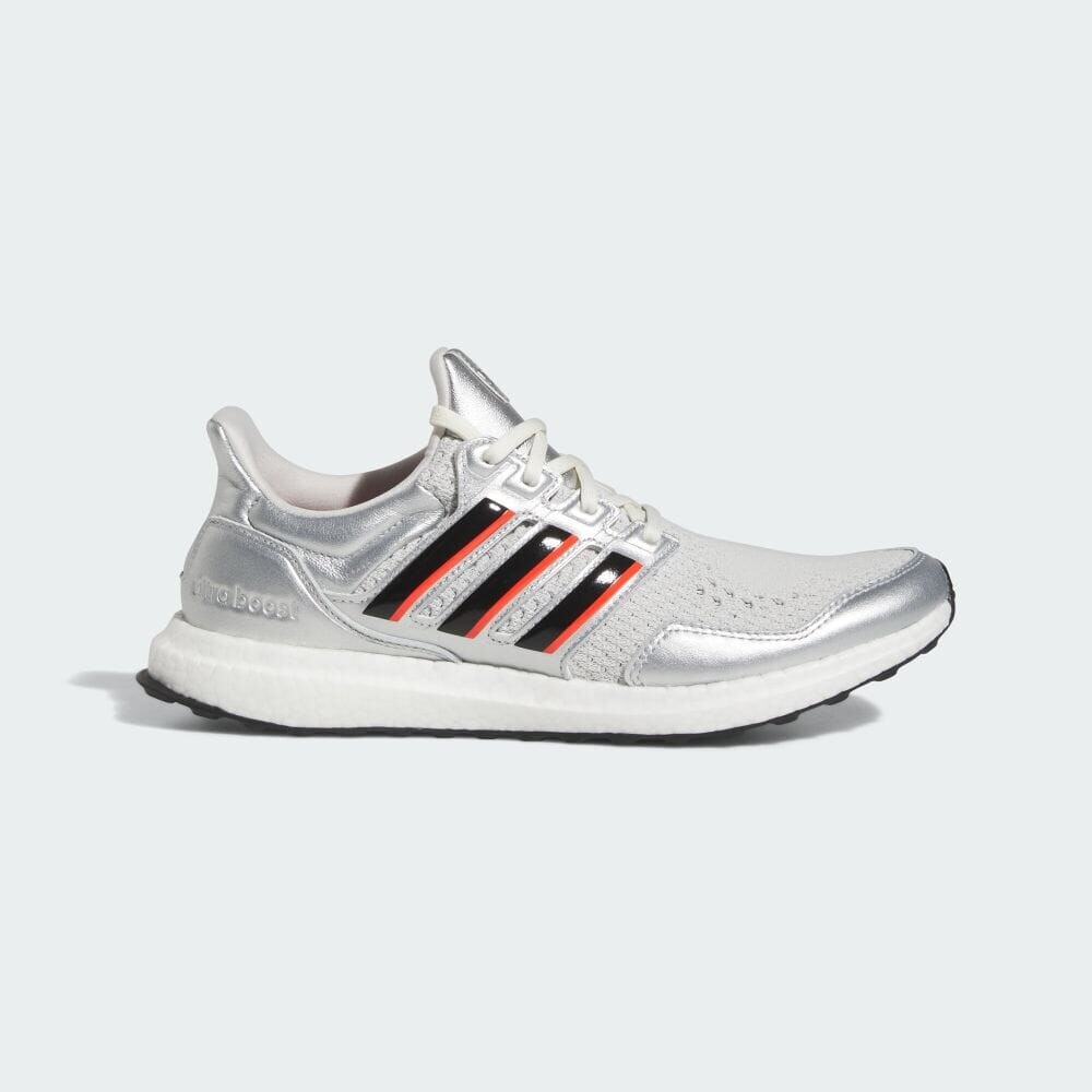 

Кроссовки Adidas ULTRABOOST 1.0 × DISNEY 100