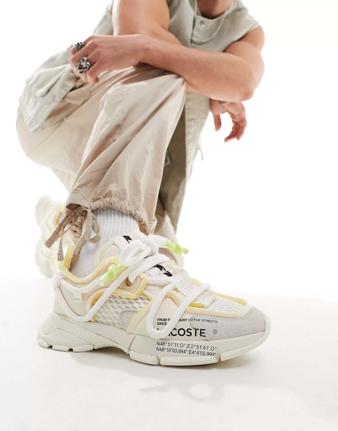 

Белые кроссовки Lacoste L003 Active
