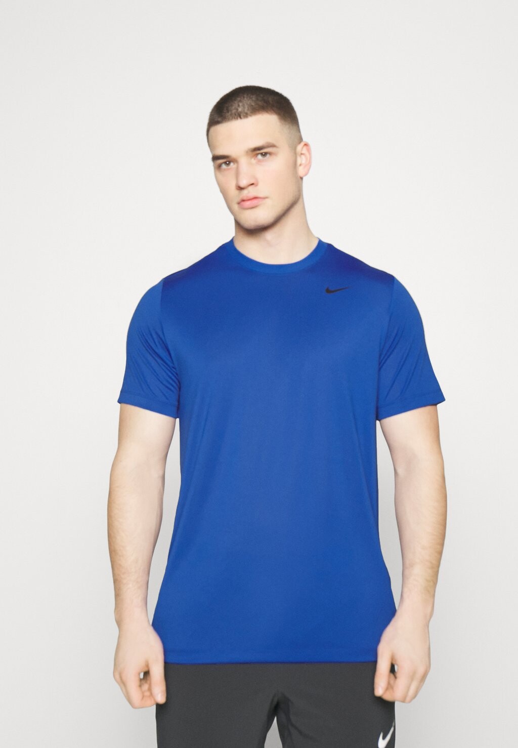 

Футболка Nike