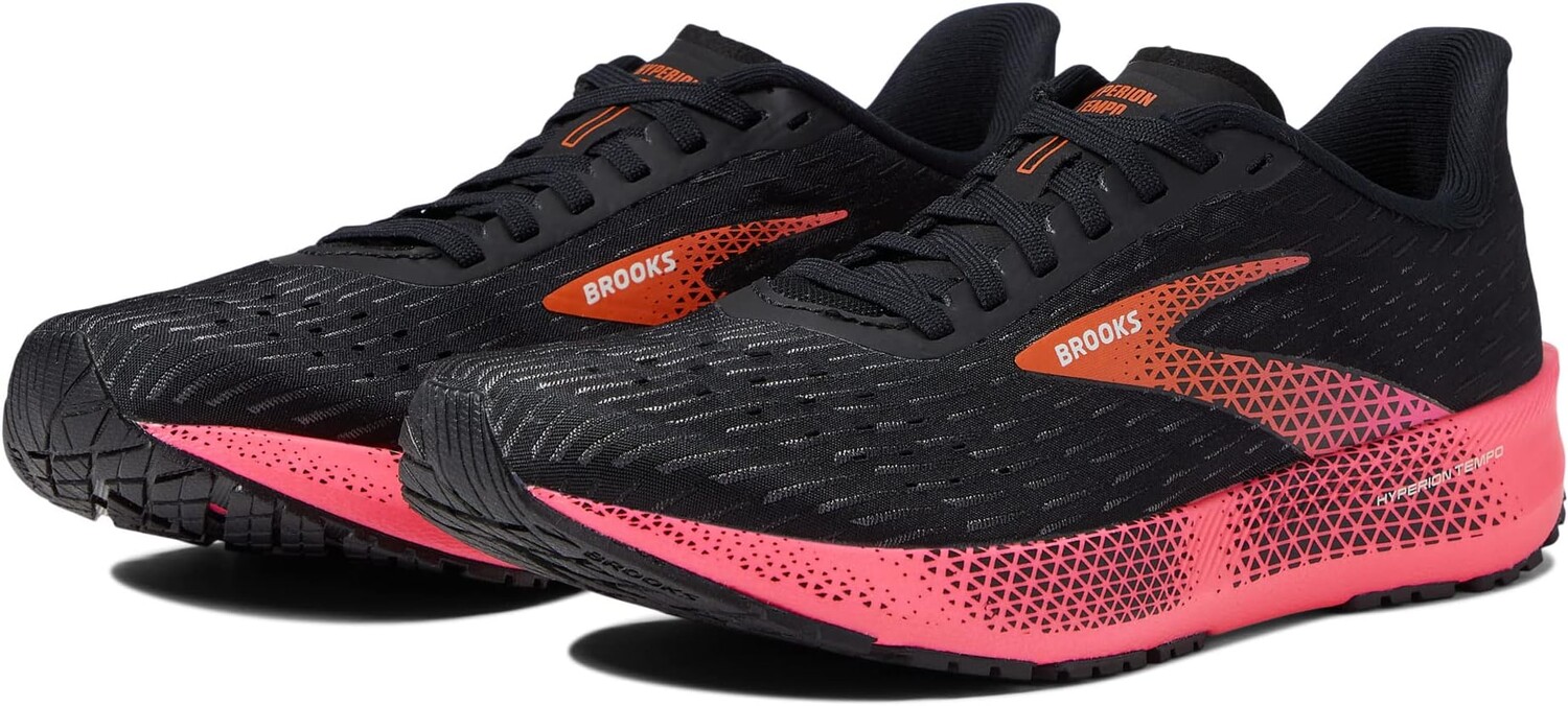 

Кроссовки Hyperion Tempo Brooks, цвет Black/Pink/Hot Coral
