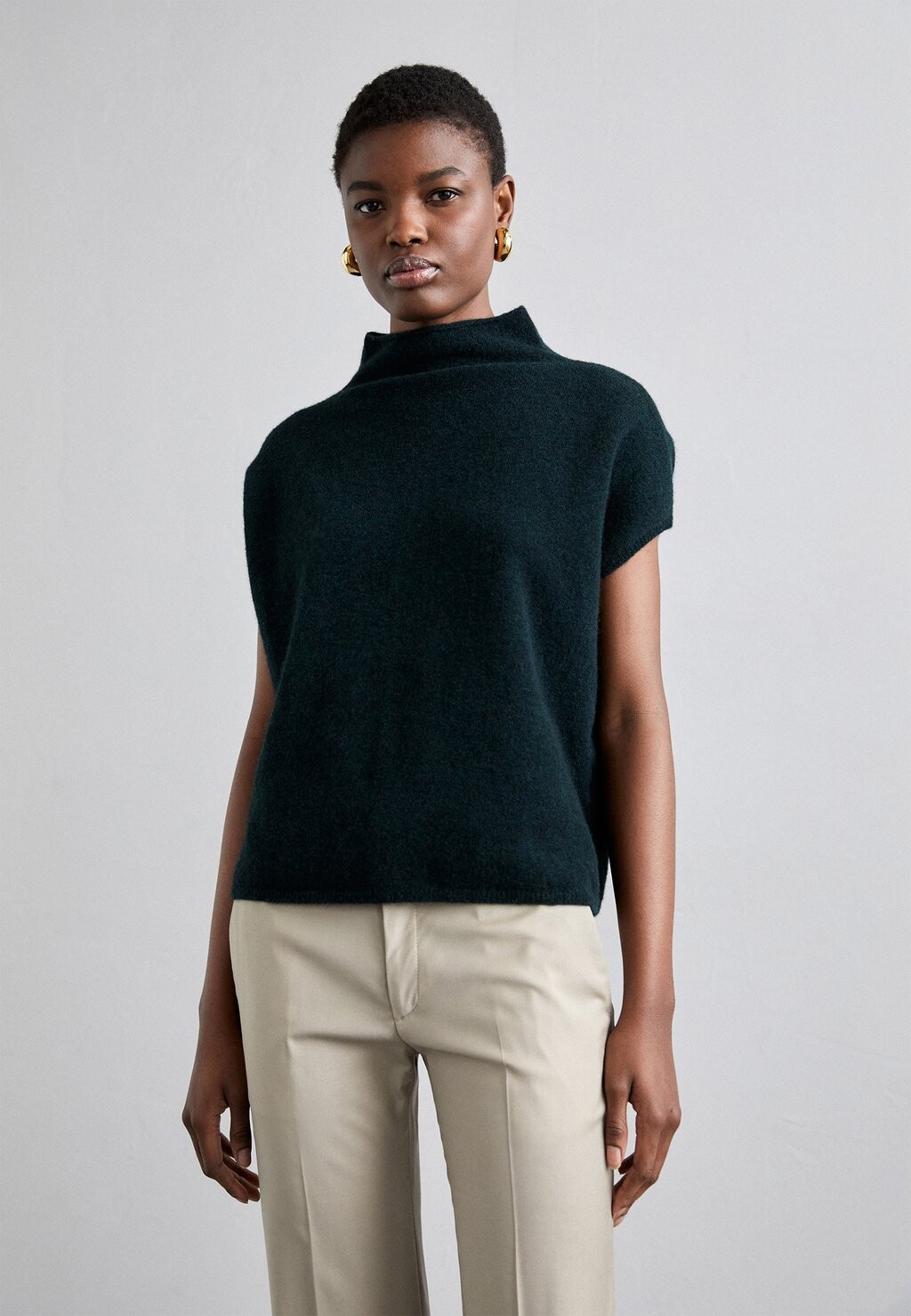 

Базовая футболка Filippa K XIMENA, цвет forest green