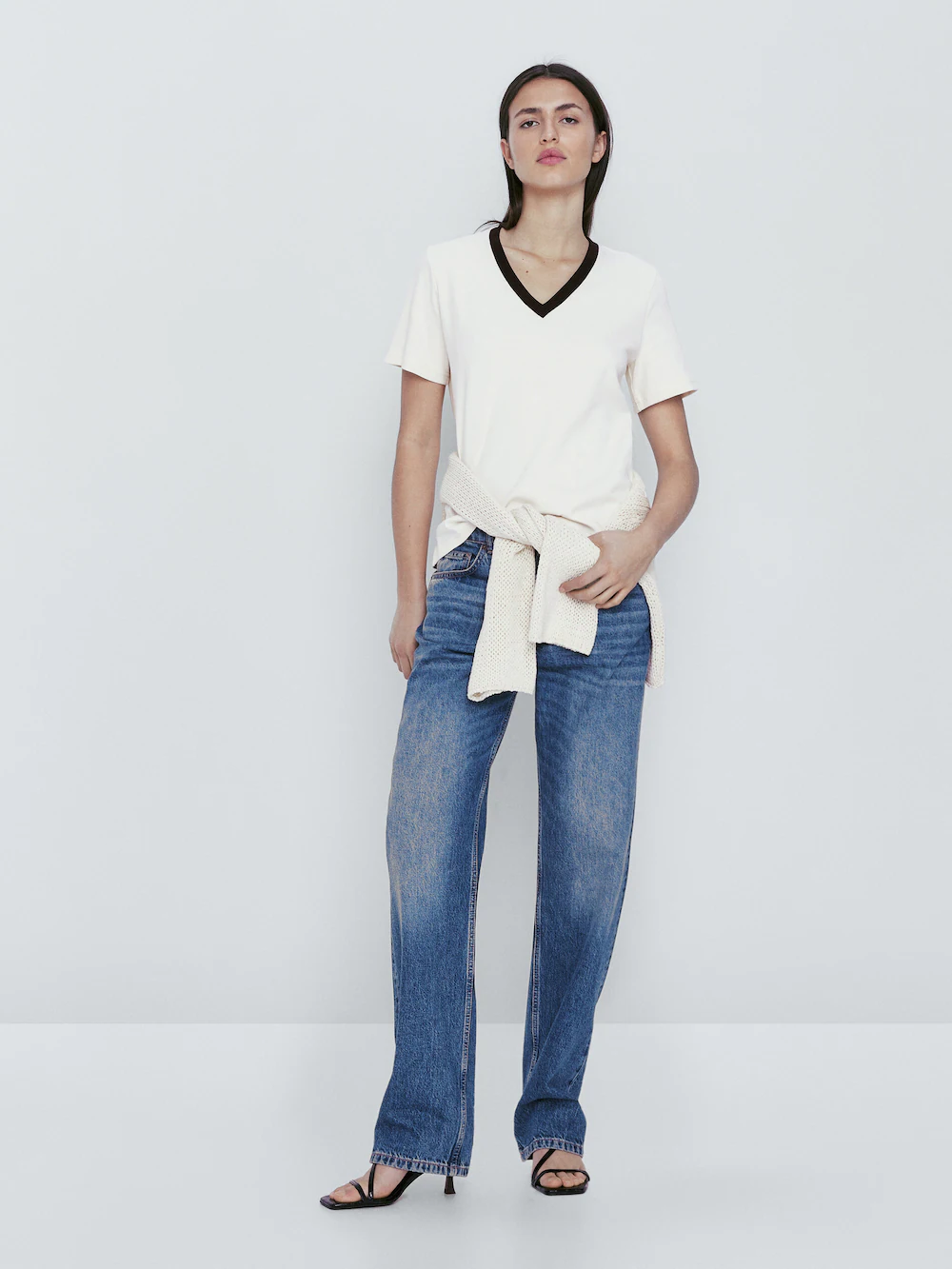 

Футболка из 100% хлопка с контрастным v-образным вырезом Massimo Dutti, кремовый, Бежевый