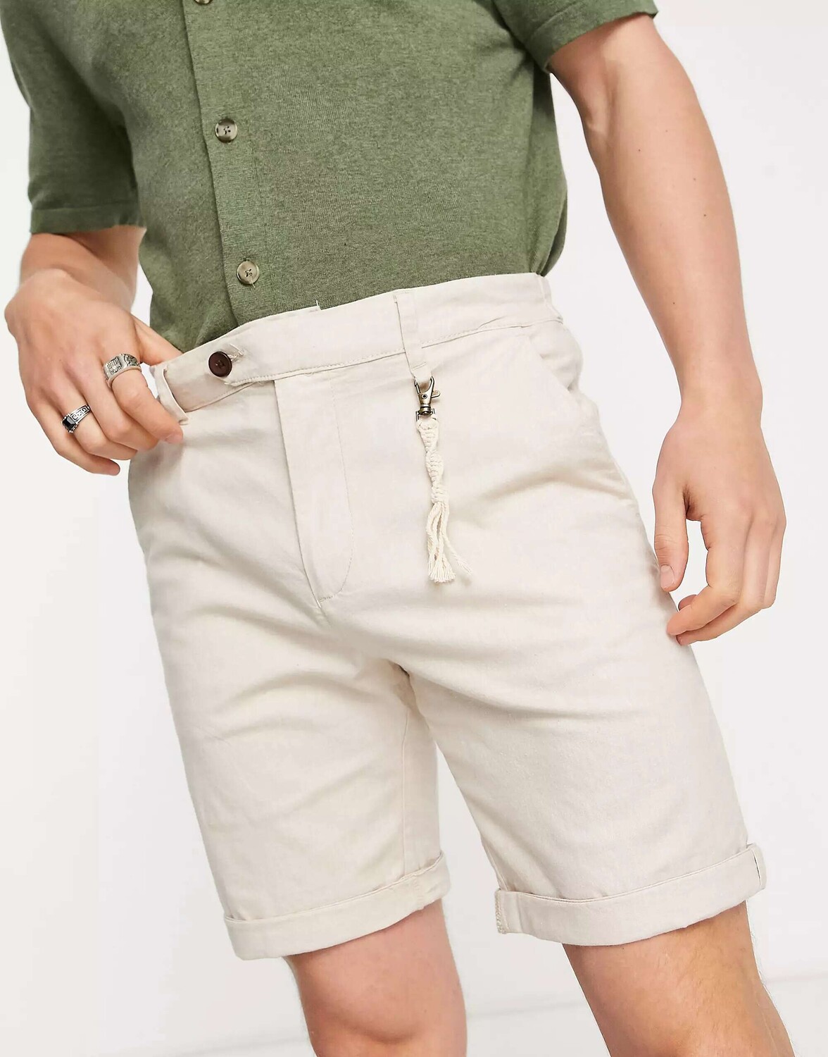 

Короткие льняные чиносы Jack & Jones Intelligence с камнем