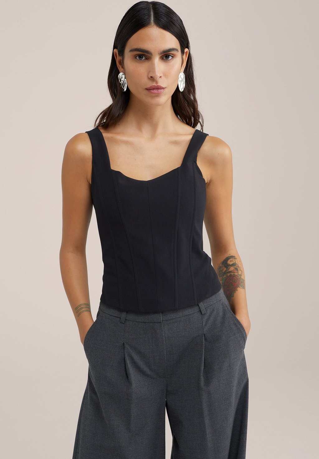 

Топ Studio WE Fashion, черный