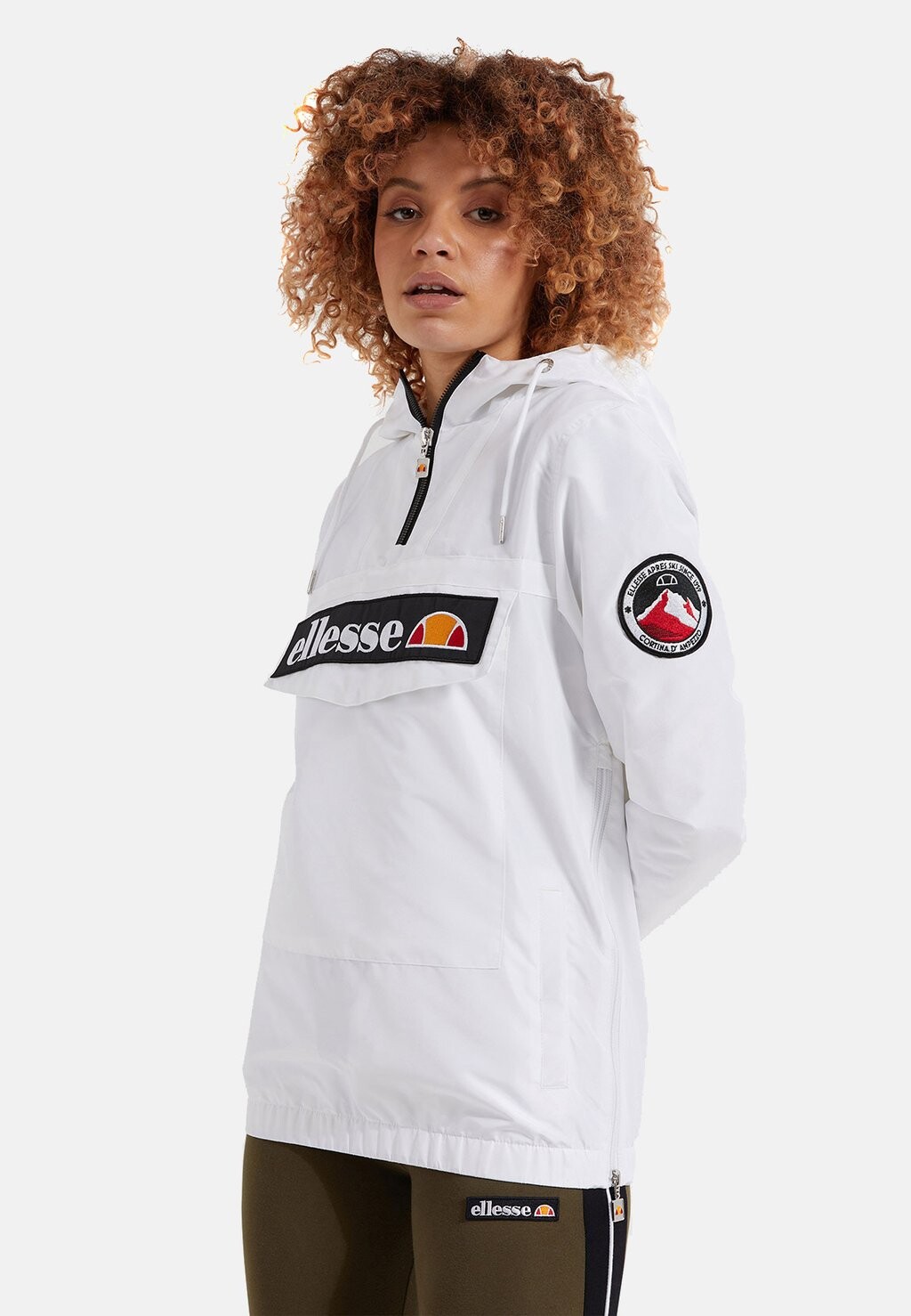 

Ветровка Ellesse