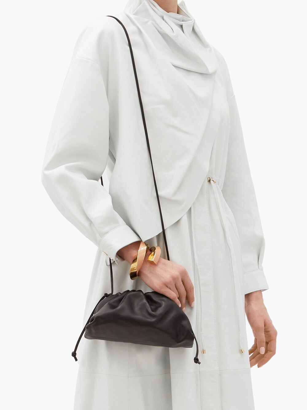 

Мини-кожаный клатч pouch Bottega Veneta, черный