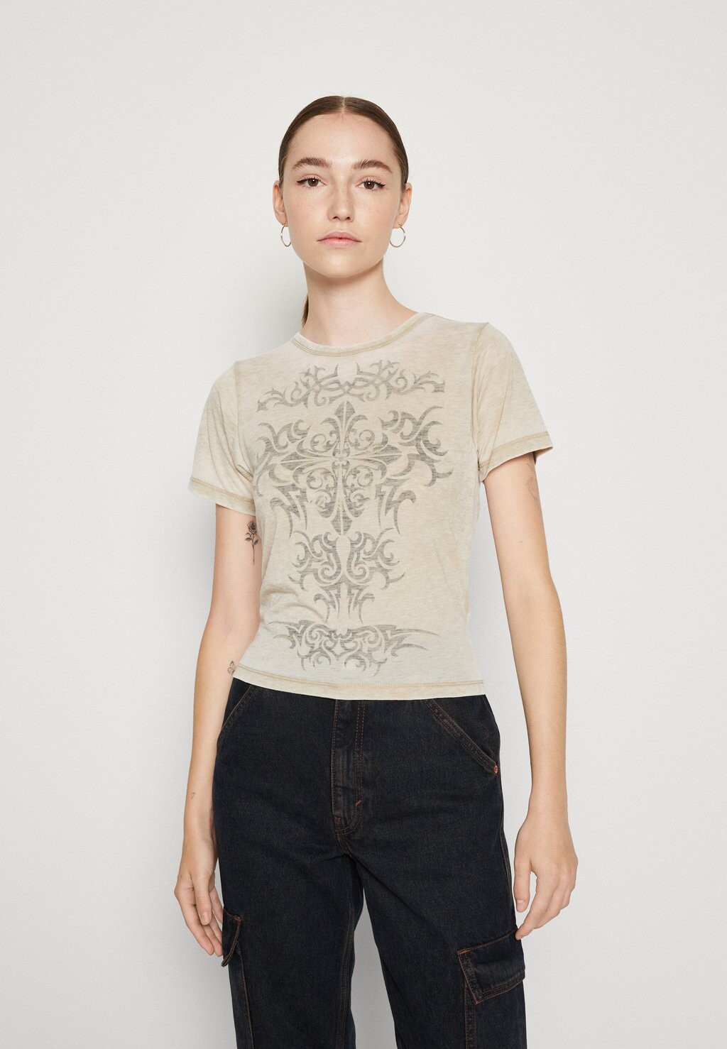 

Футболка с принтом BDG Urban Outfitters