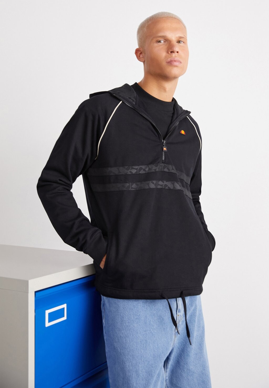 

Толстовка BLEVIO 1/2 ZIP HOODY Ellesse, черный