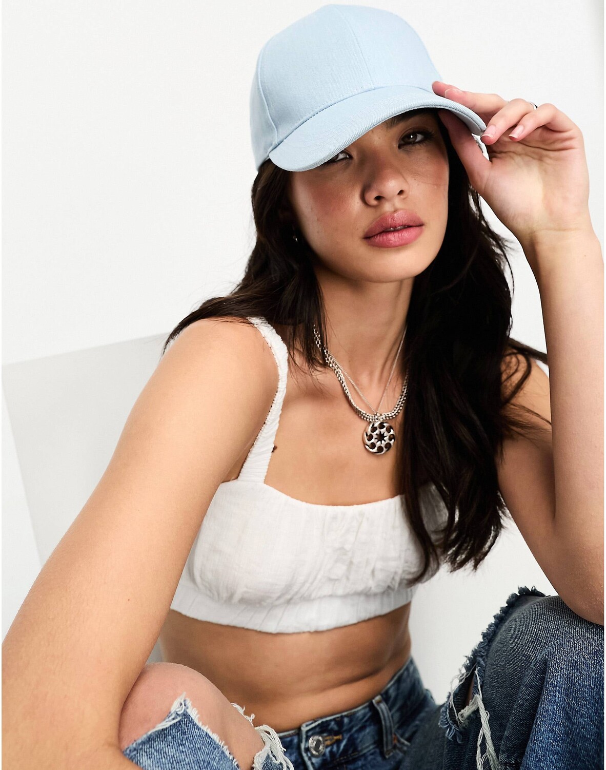 

Голубая джинсовая кепка ASOS DESIGN