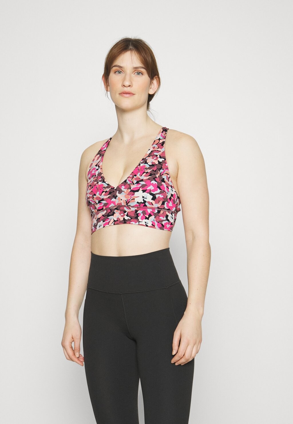 

Спортивный бюстгальтер с легкой поддержкой Athleta