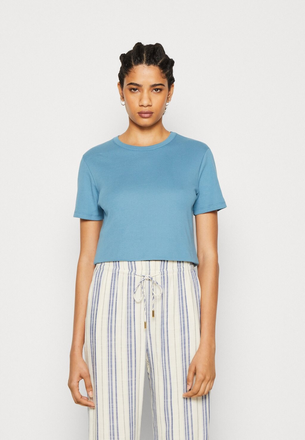 

Базовая футболка Petit Bateau