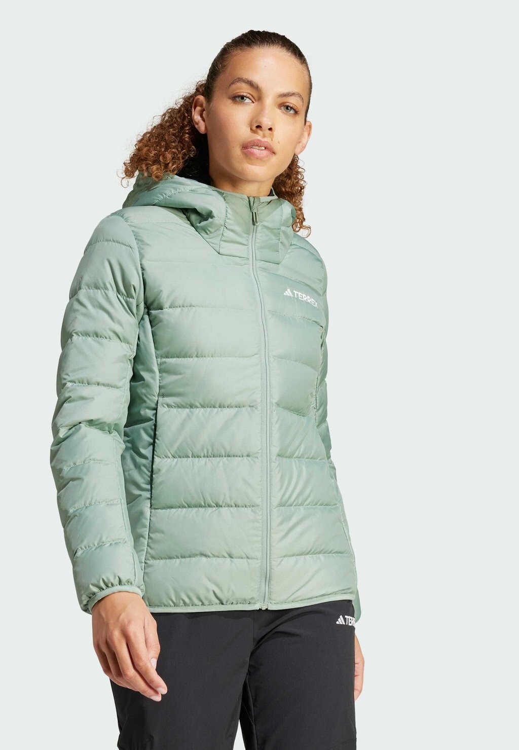 

Куртка Adidas Terrex TERREX MULTI, цвет silver green