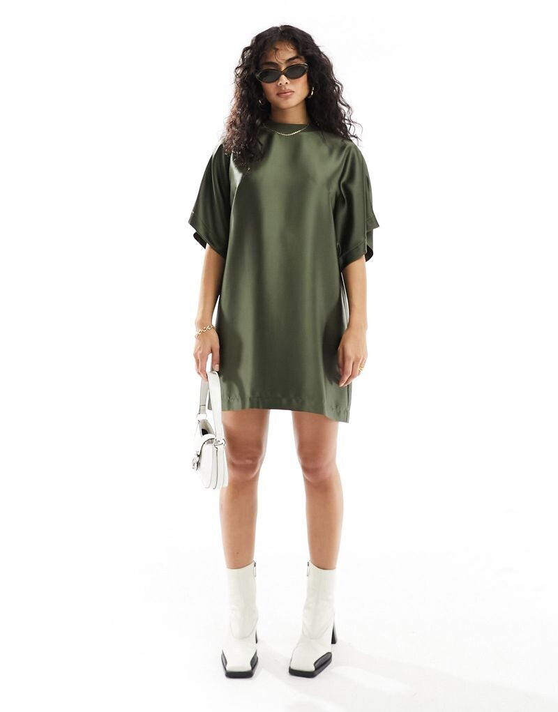 Атласное платье-футболка оверсайз цвета хаки ASOS DESIGN