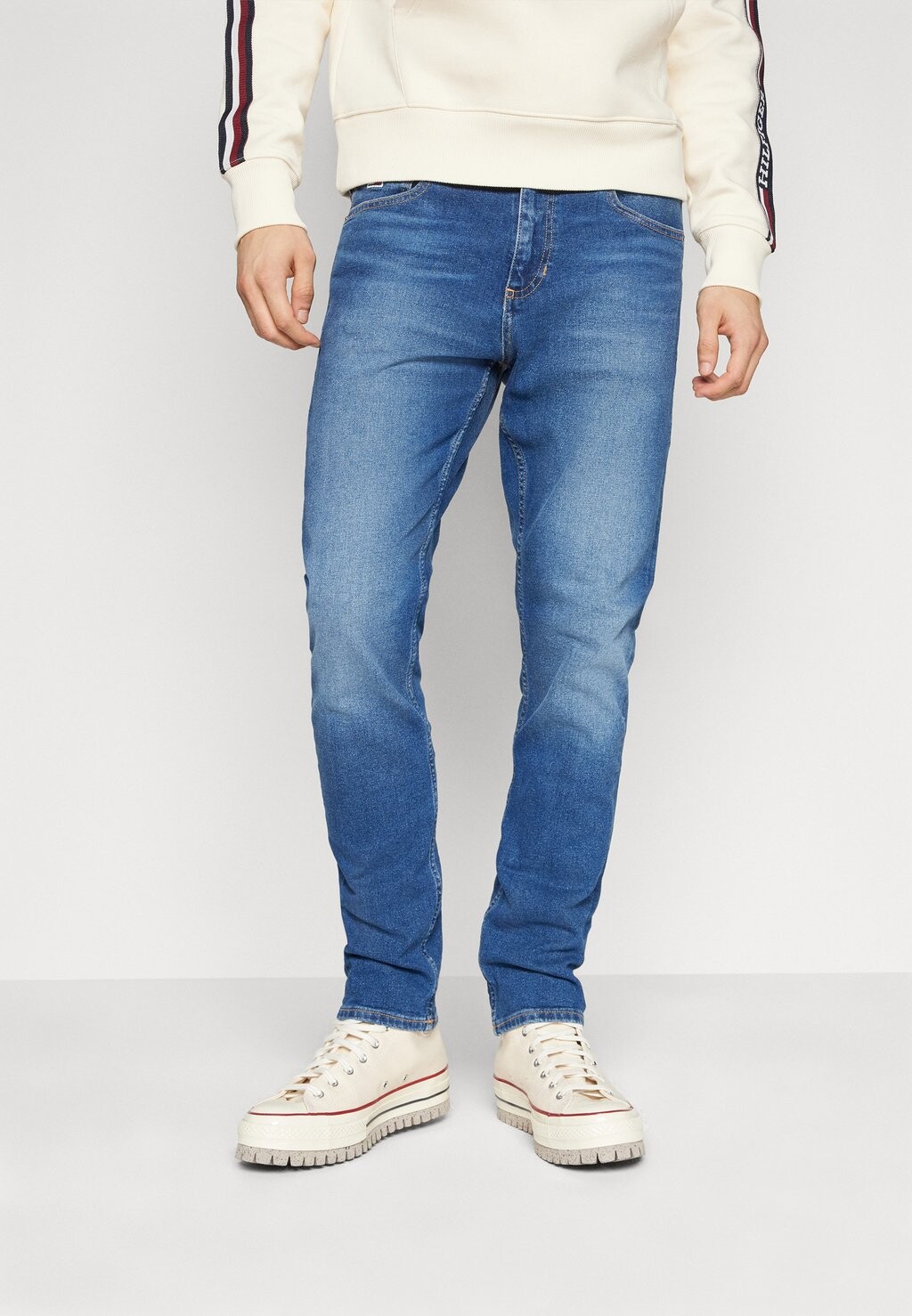 

Джинсы приталенного кроя SCANTON Tommy Jeans, темный деним