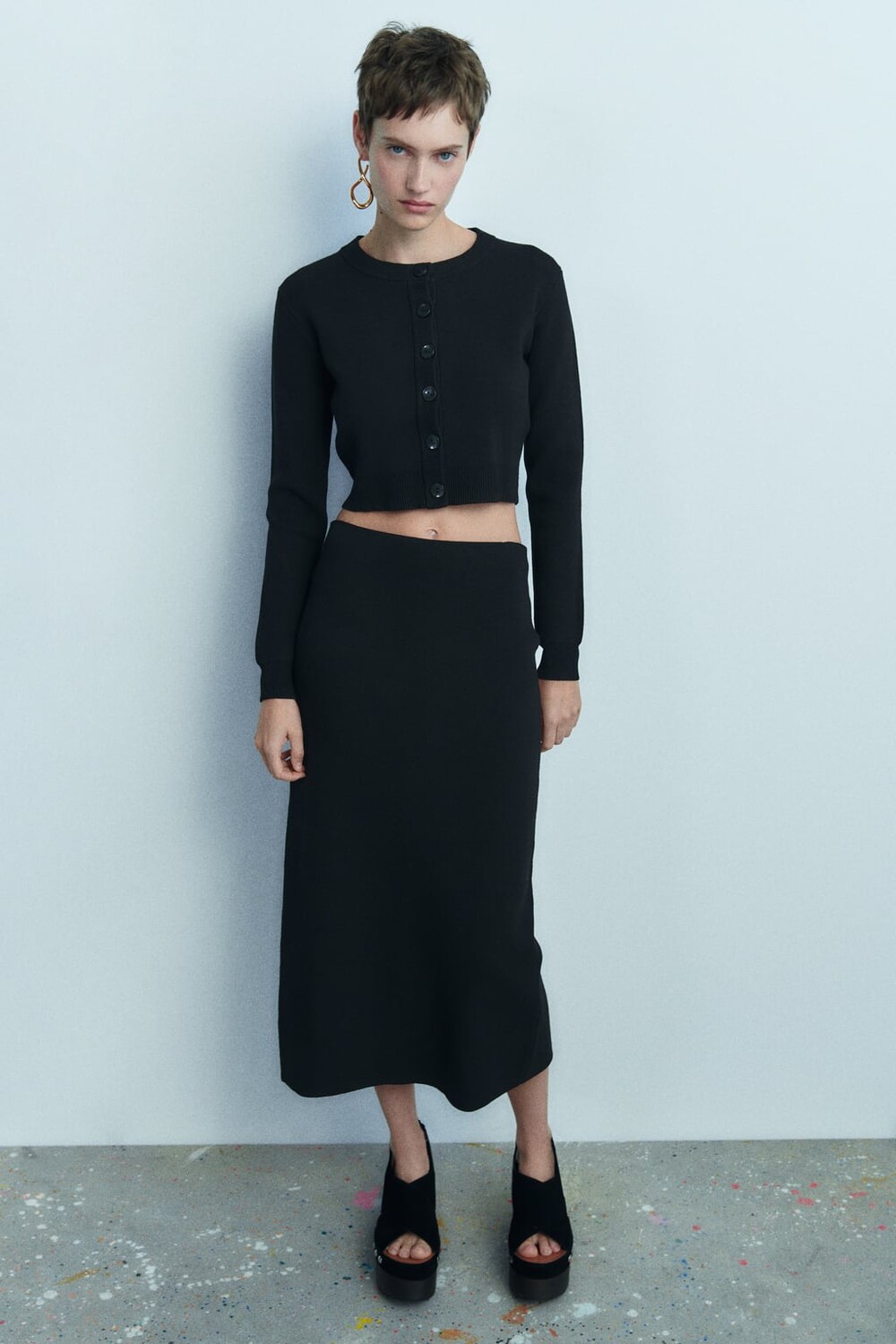 

Трикотажная юбка миди ZARA, черный