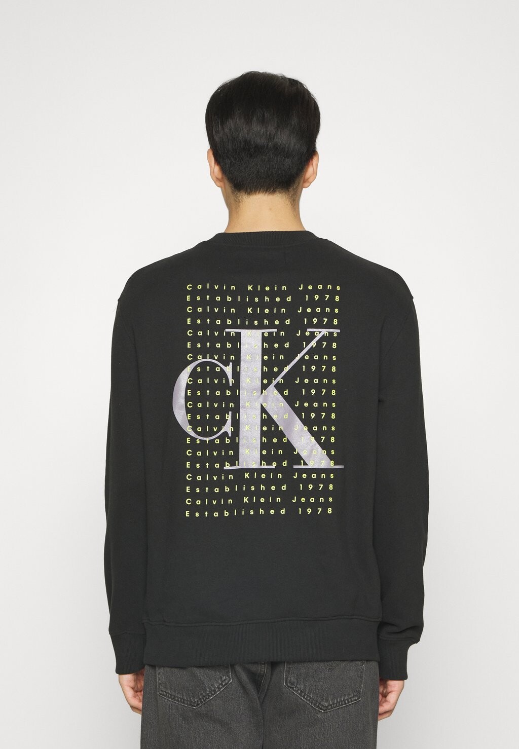 

Толстовка с капюшоном Calvin Klein Jeans, черный