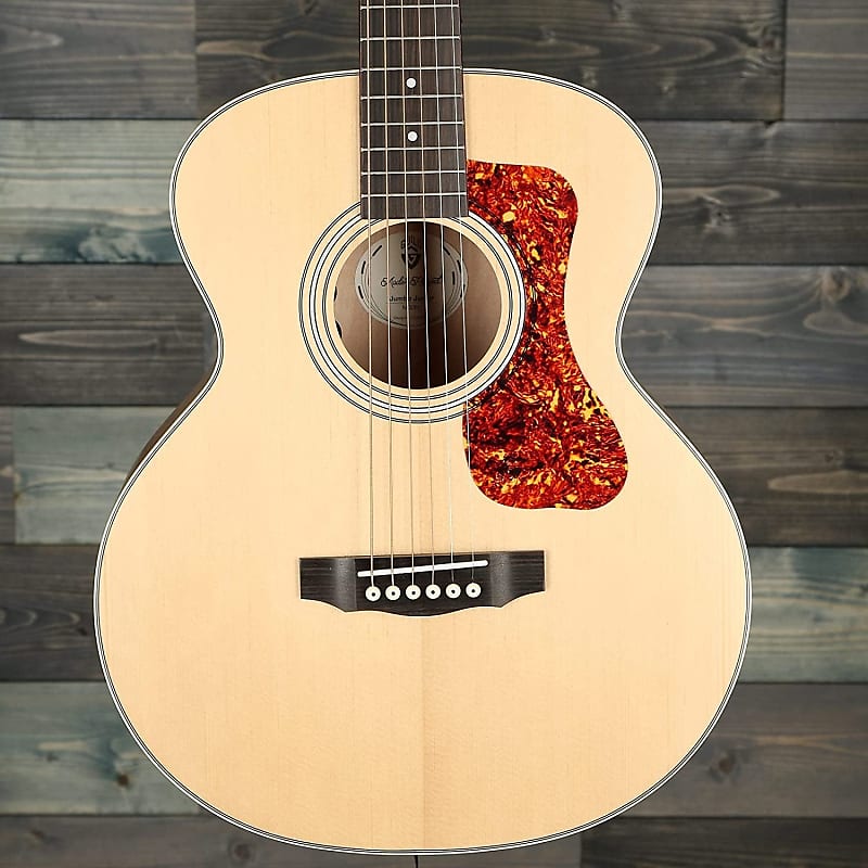 

Акустическая гитара Guild Guitars Jumbo Jr Flame Maple Acoustic Guitar, Antique Blonde, Archback Solid Top, Westerly Collection