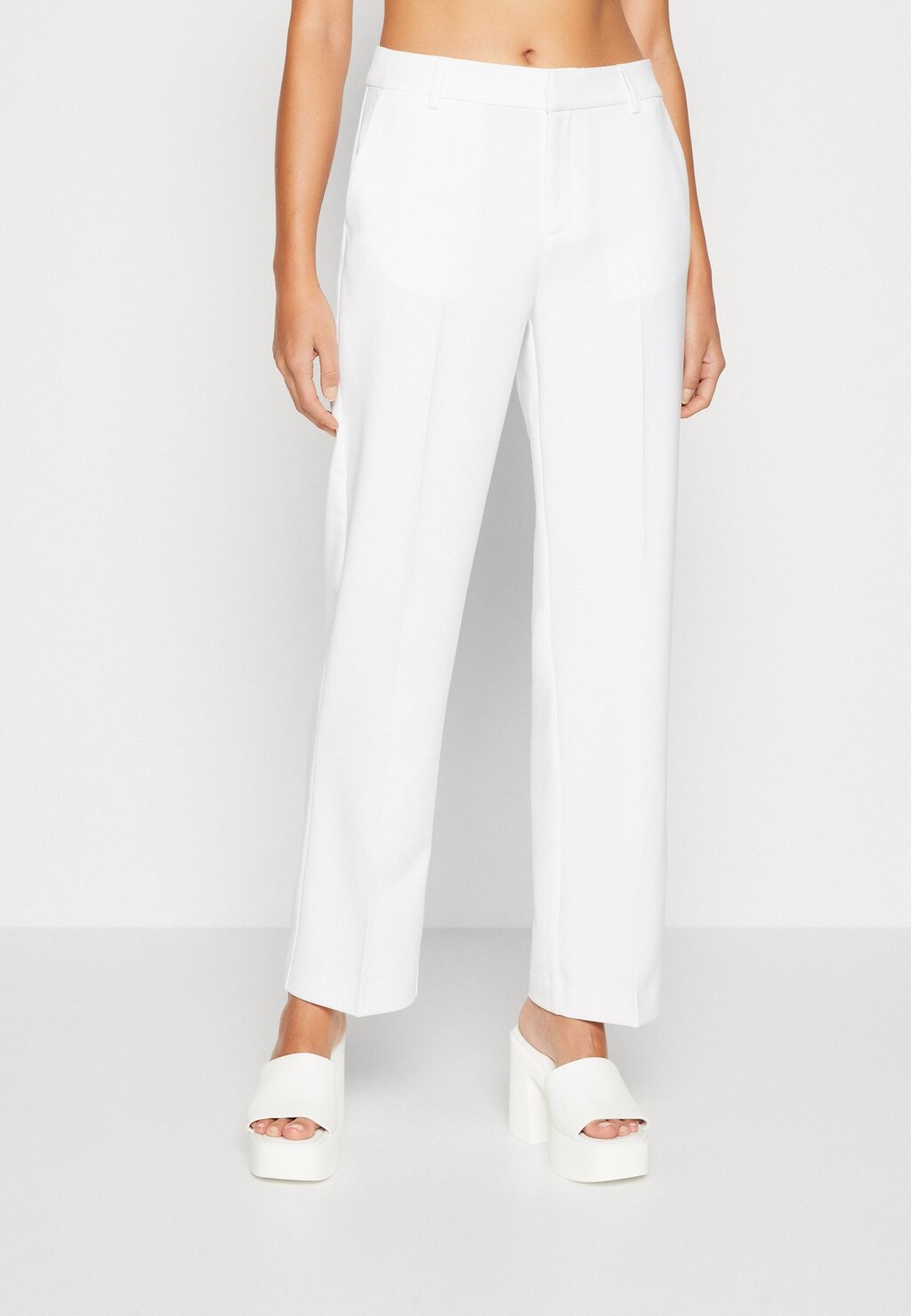 

Брюки Gina Tricot, белый
