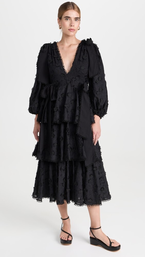 

Платье миди FARM Rio Black Flowers Textured Tiered, черный