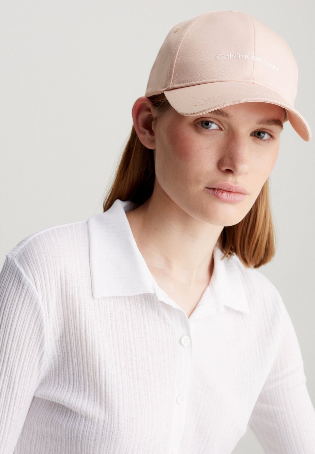 

Бейсболка INSTITUTIONAL UNISEX Calvin Klein Jeans, цвет pale conch