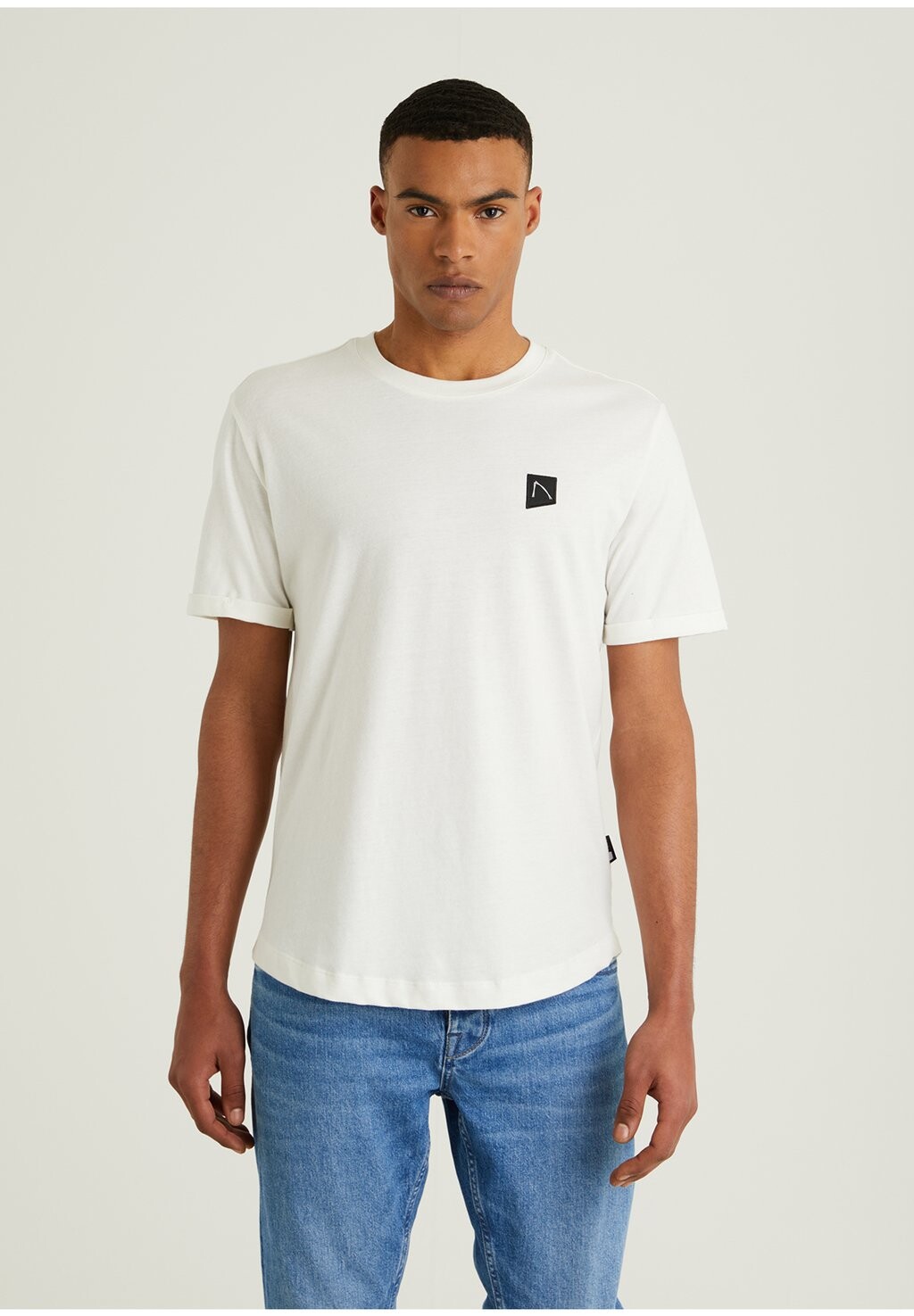 

Базовая футболка Brody CHASIN', цвет off white