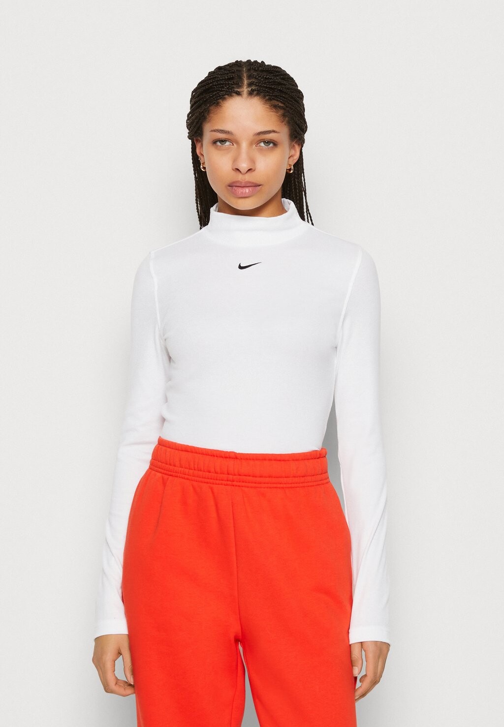 

Топ с длинными рукавами Nike