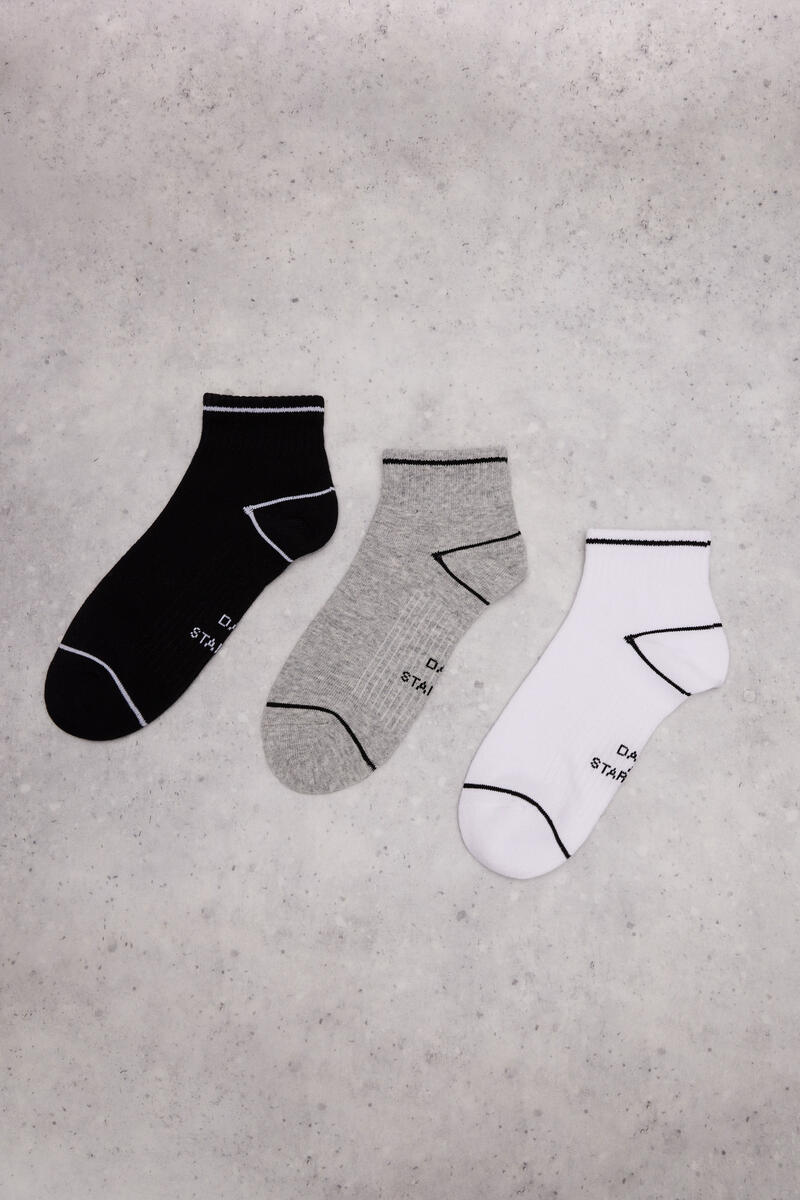 Комплект из 3 коротких технических носков. Dash and Stars, черный