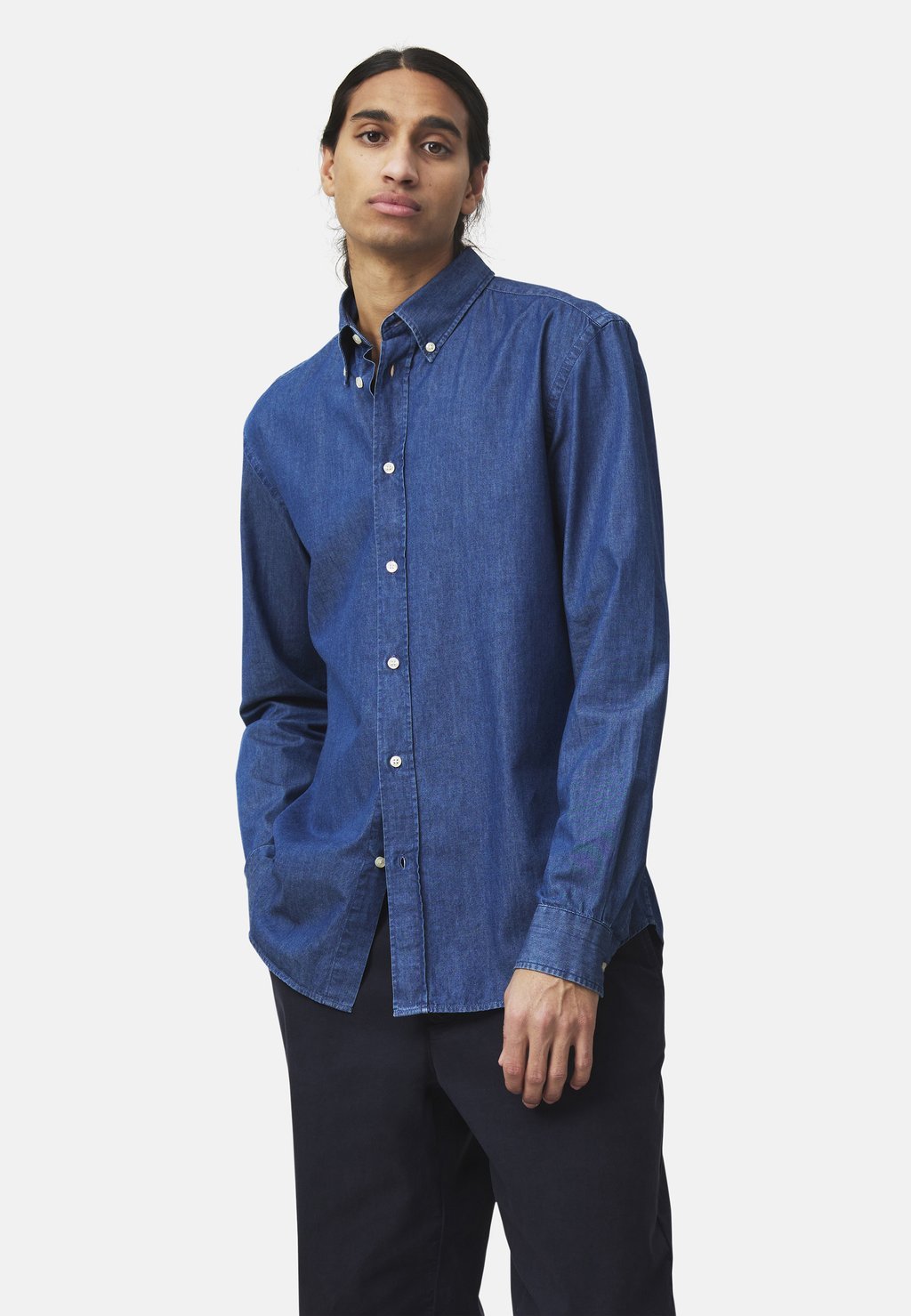 

Рубашка Classic Chambray B D Lexington, индиго