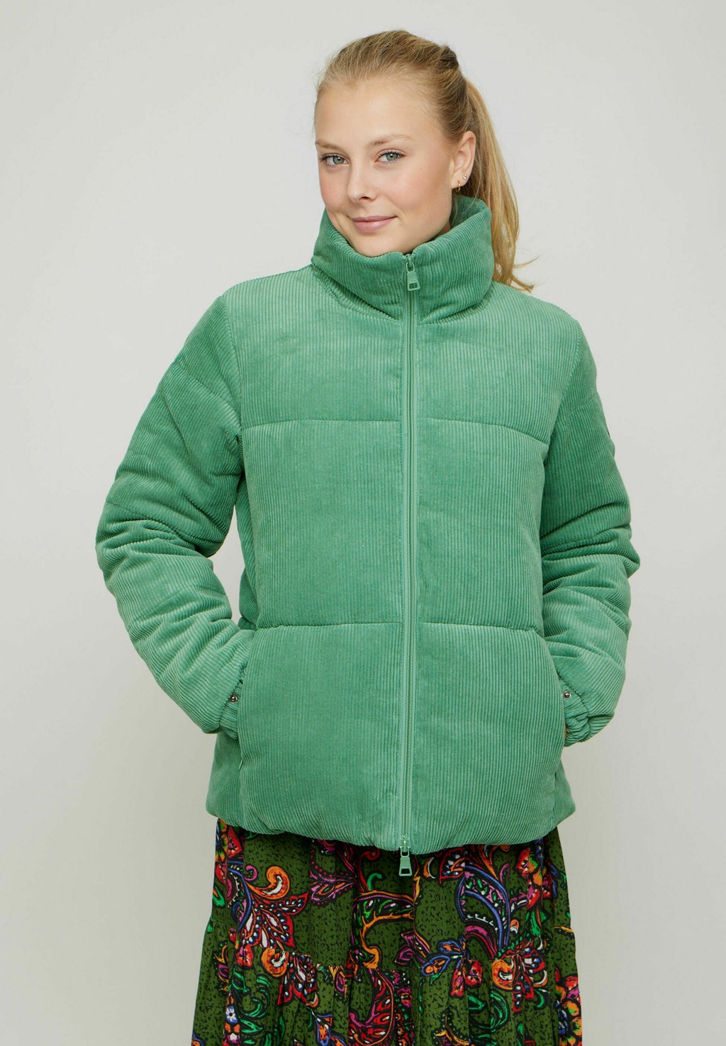 Зимняя куртка VICCI Germany, цвет grün