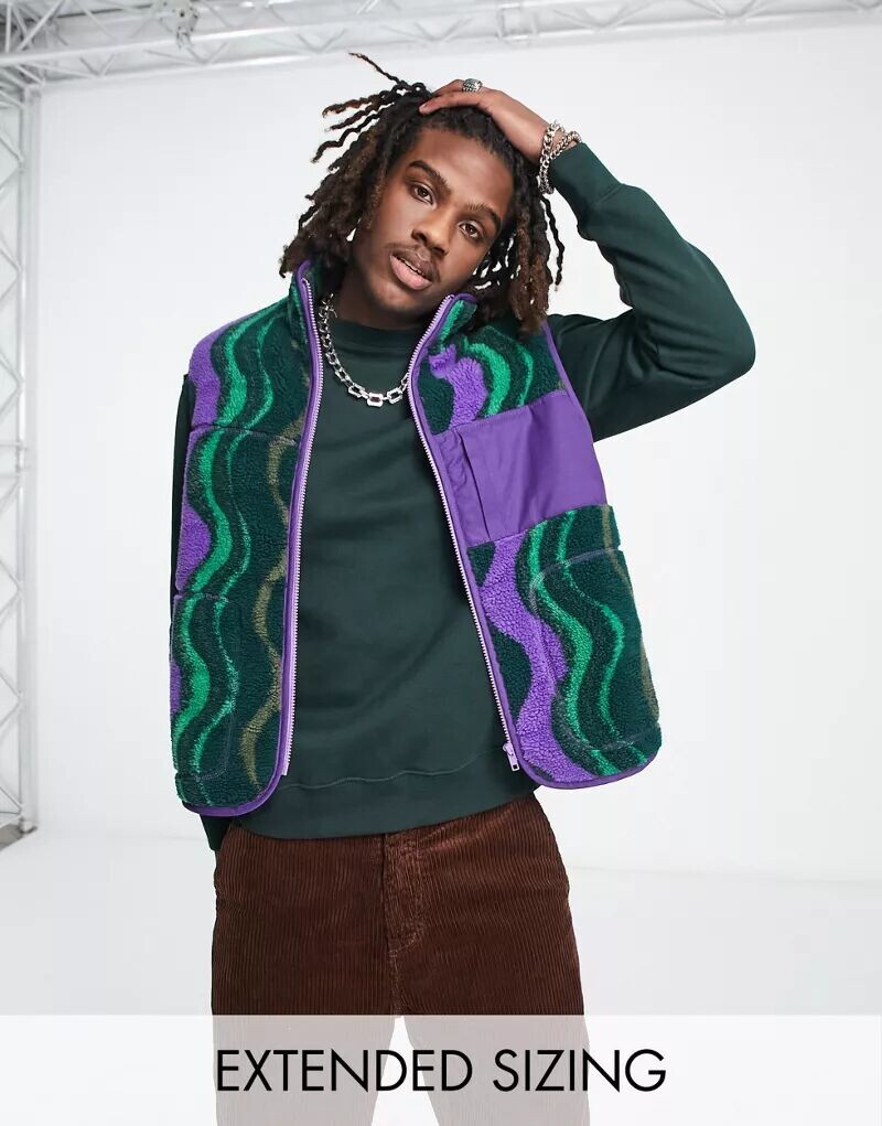 

Зеленый плюшевый жилет с узором ASOS