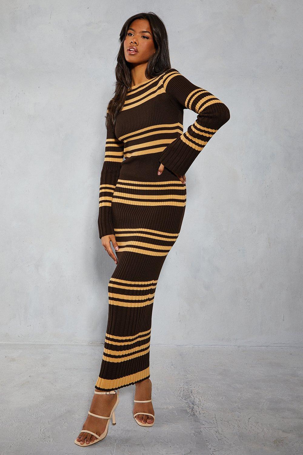 цена Вязаное платье макси в рубчатую полоску MISSPAP, коричневый