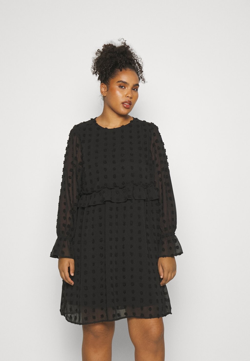 

Платье летнее PCSYMMA DRESS Pieces Curve, черный