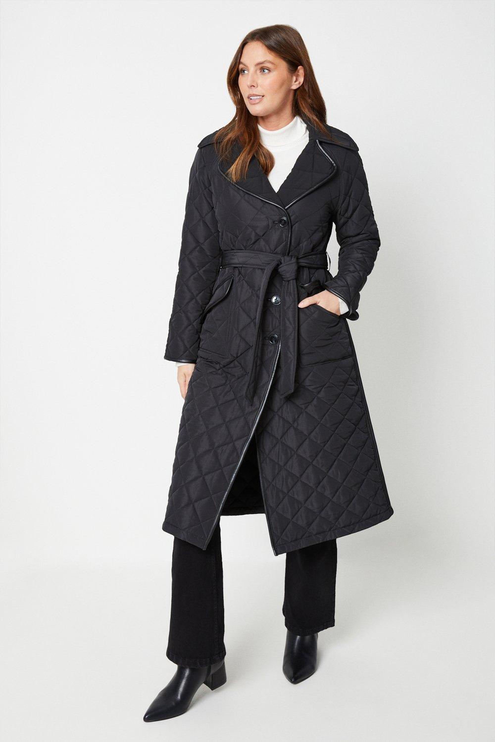 Длинное стеганое пальто с поясом и контрастной отделкой из полиуретана Wallis, черный