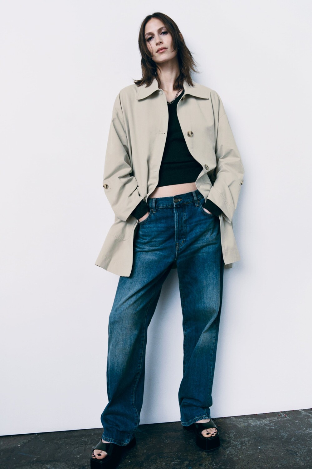 

Тренч оверсайз с карманами Zara, песок, Серый
