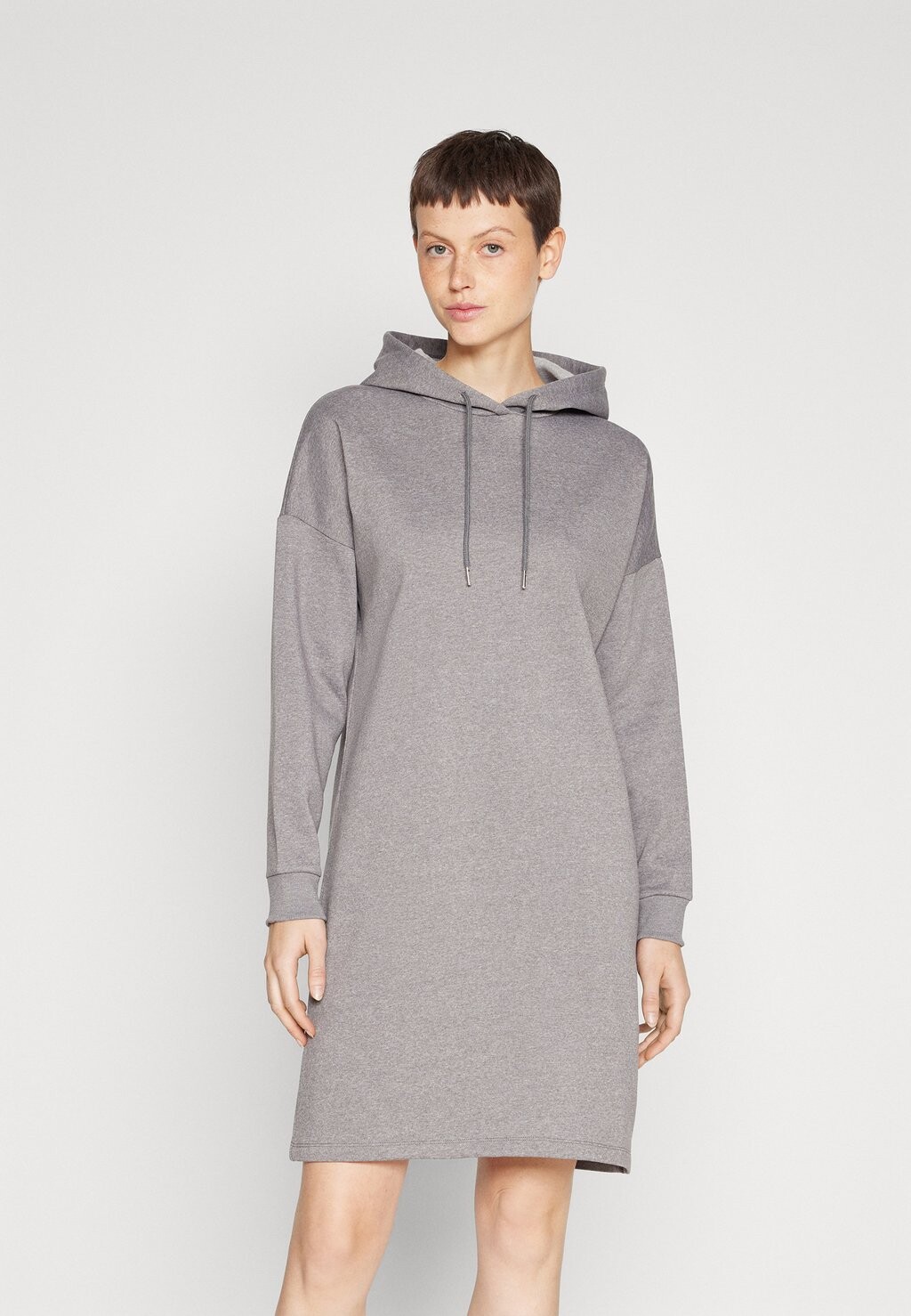 

Платье летнее Vmtrina Hoodie Dress Vero Moda, цвет medium grey