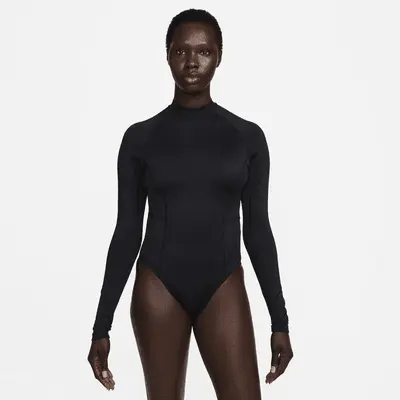 

Футболка Nike Swim Hydralock Fusion, черный