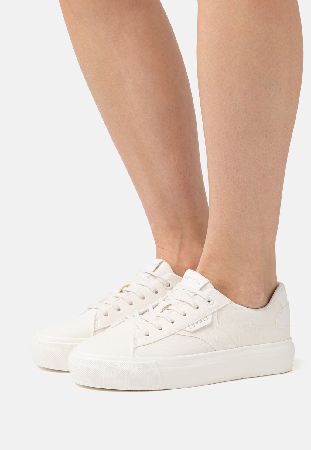 

Кроссовки Esprit