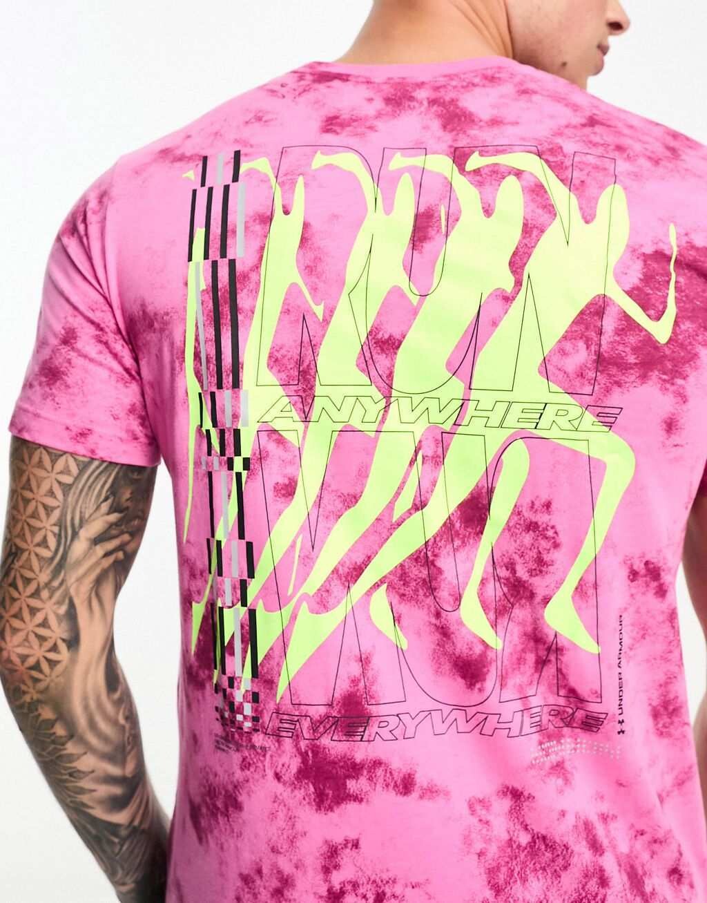 

Розовая футболка с короткими рукавами Under Armour Run Anywhere, Розовый