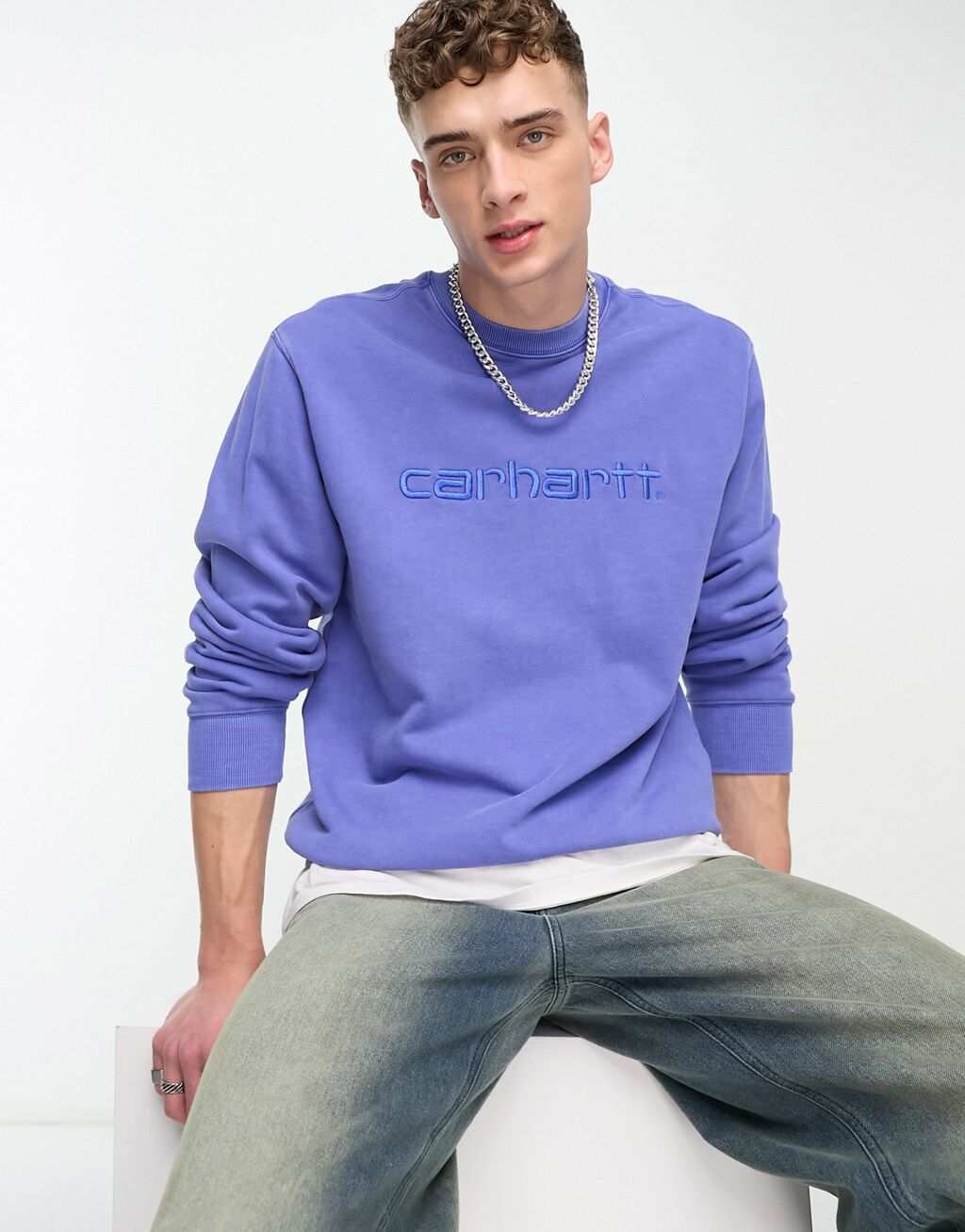 

Carhartt WIP Duster окрашен в фиолетовый цвет