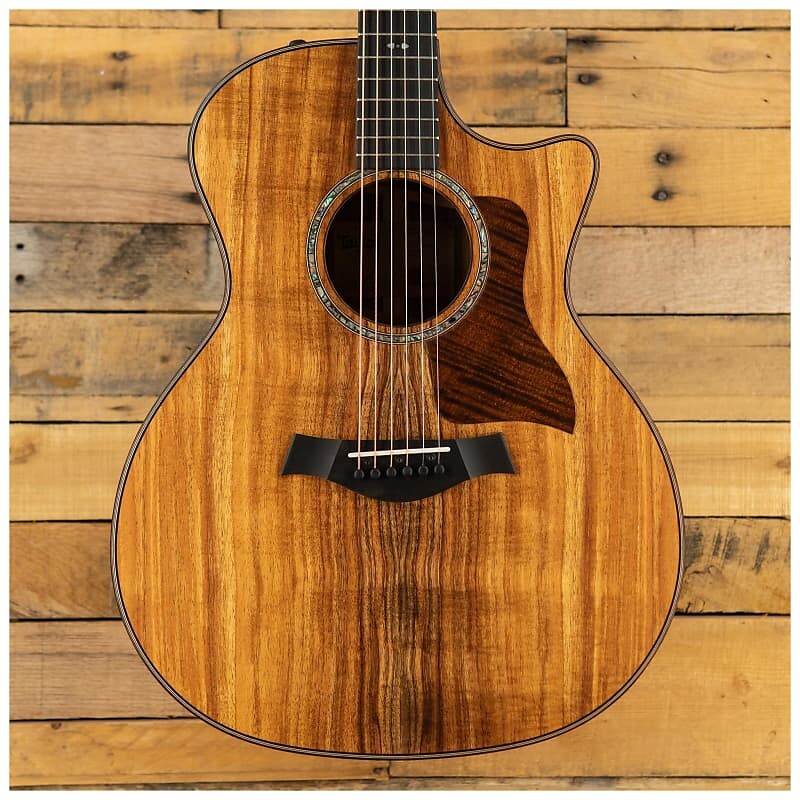 

Акустическая гитара Taylor 724ce Grand Auditorium V-class Acoustic-electric Guitar - Natural Hawaiian Koa Top