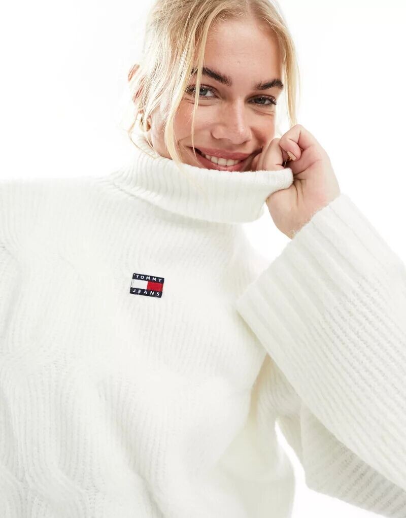 

Белый вязаный свитер Tommy Jeans