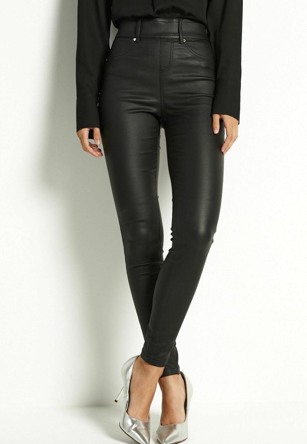 

Брюки SCULPT PULL-ON COATED LEGGINGS TALL Next, черный