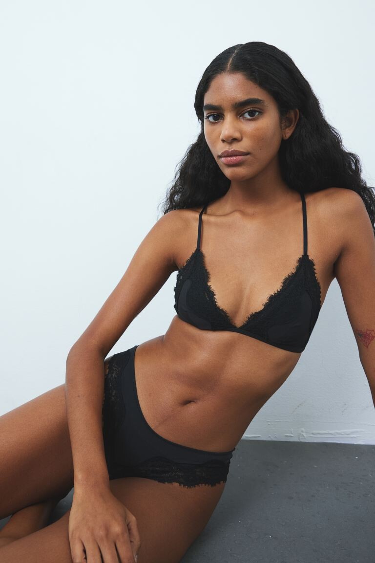

Мягкий бюстгальтер с мягкой подкладкой и кружевной отделкой H&M, черный