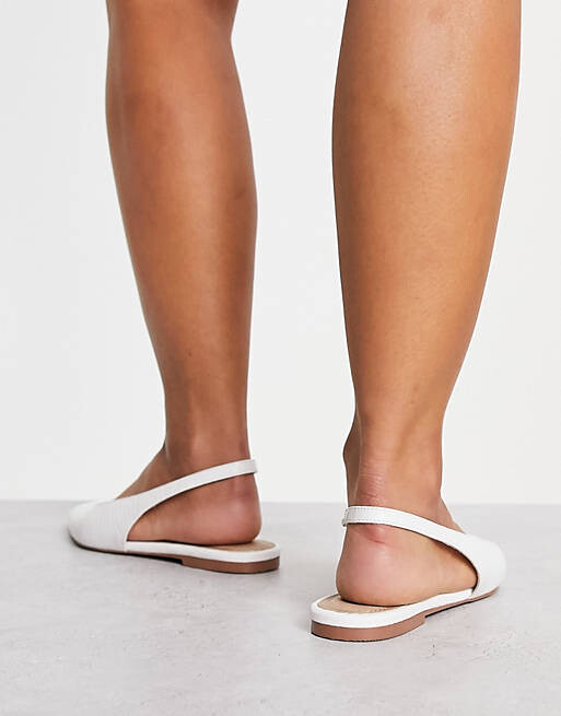 

Белые балетки с пяткой на пятке ASOS DESIGN Wide Fit Lala