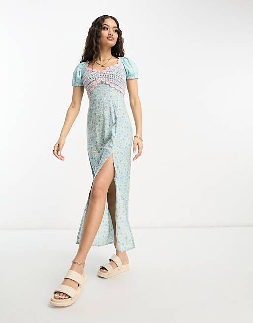 

Платье миди с открытыми плечами и принтом в полоску ASOS DESIGN Petite, связанное крючком